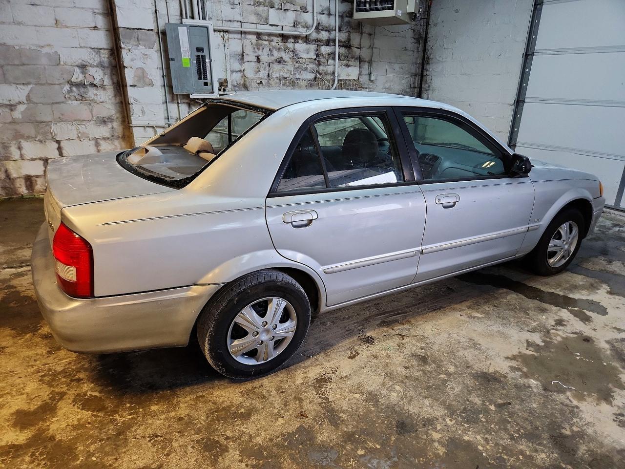 1999 Mazda Protege Lx Silver vin: JM1BJ2220X0134923