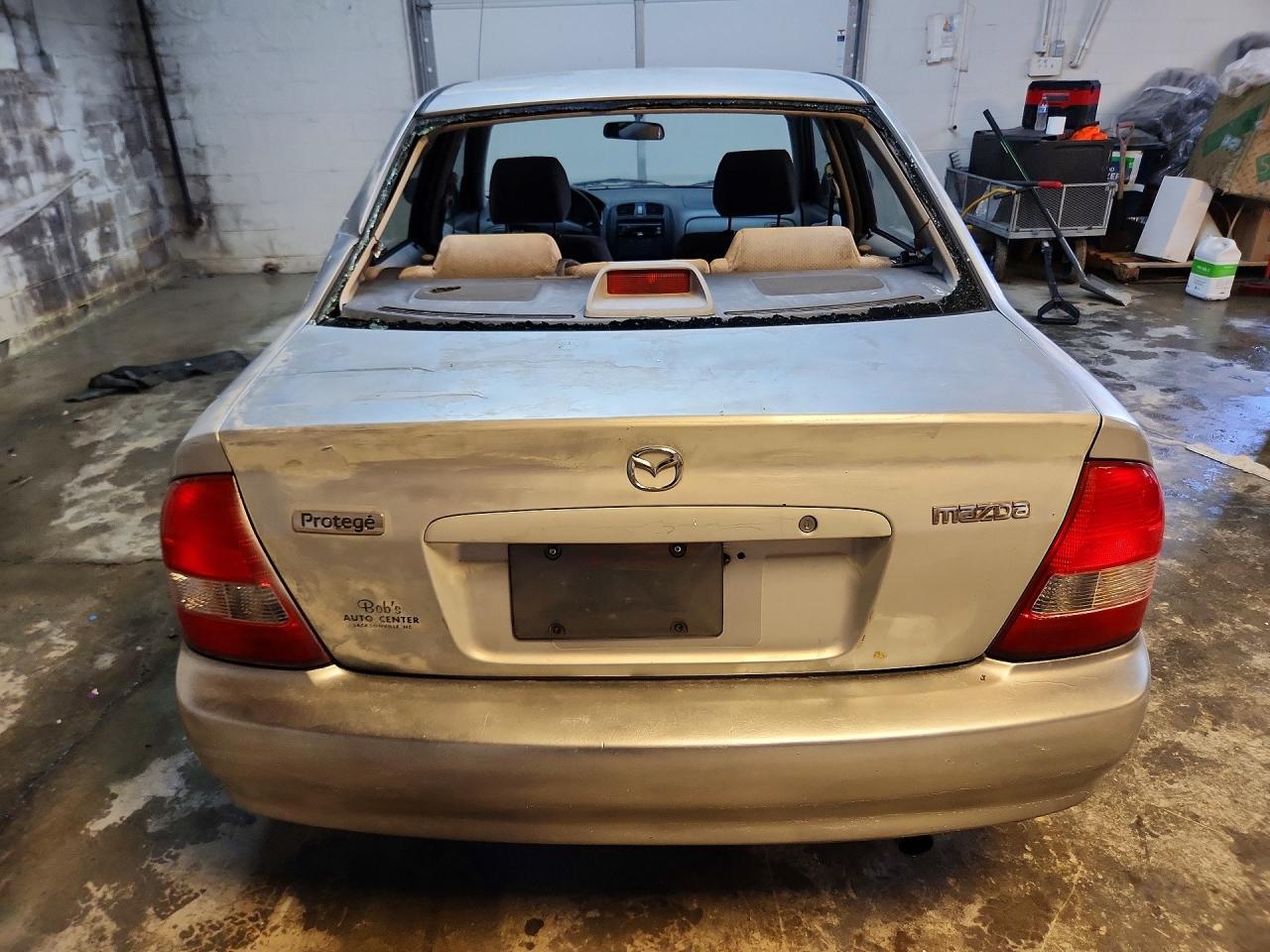 1999 Mazda Protege Lx Silver vin: JM1BJ2220X0134923