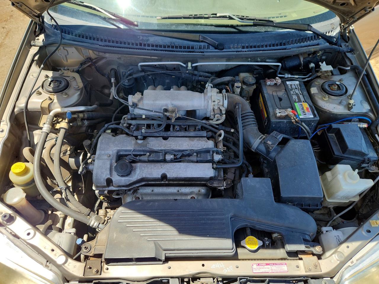 1999 Mazda Protege Dx Золотой vin: JM1BJ2220X0179909