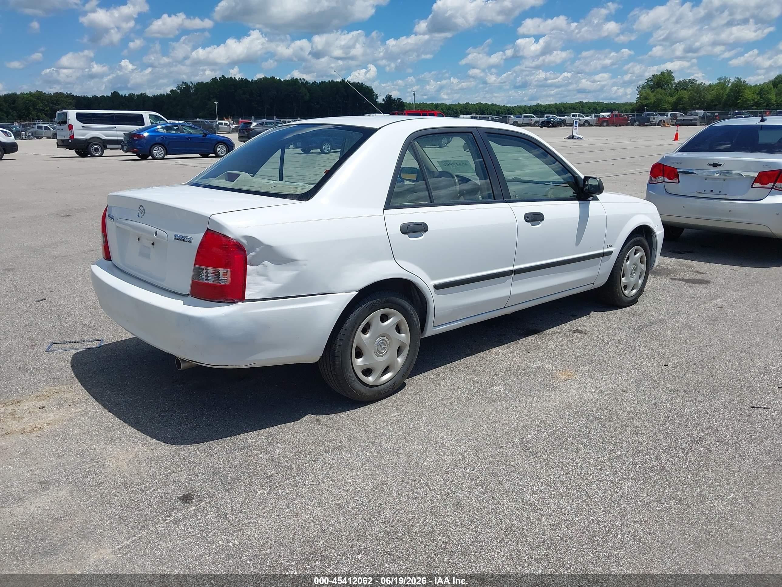 2001 Mazda Protege Dx/lx White vin: JM1BJ222210406623