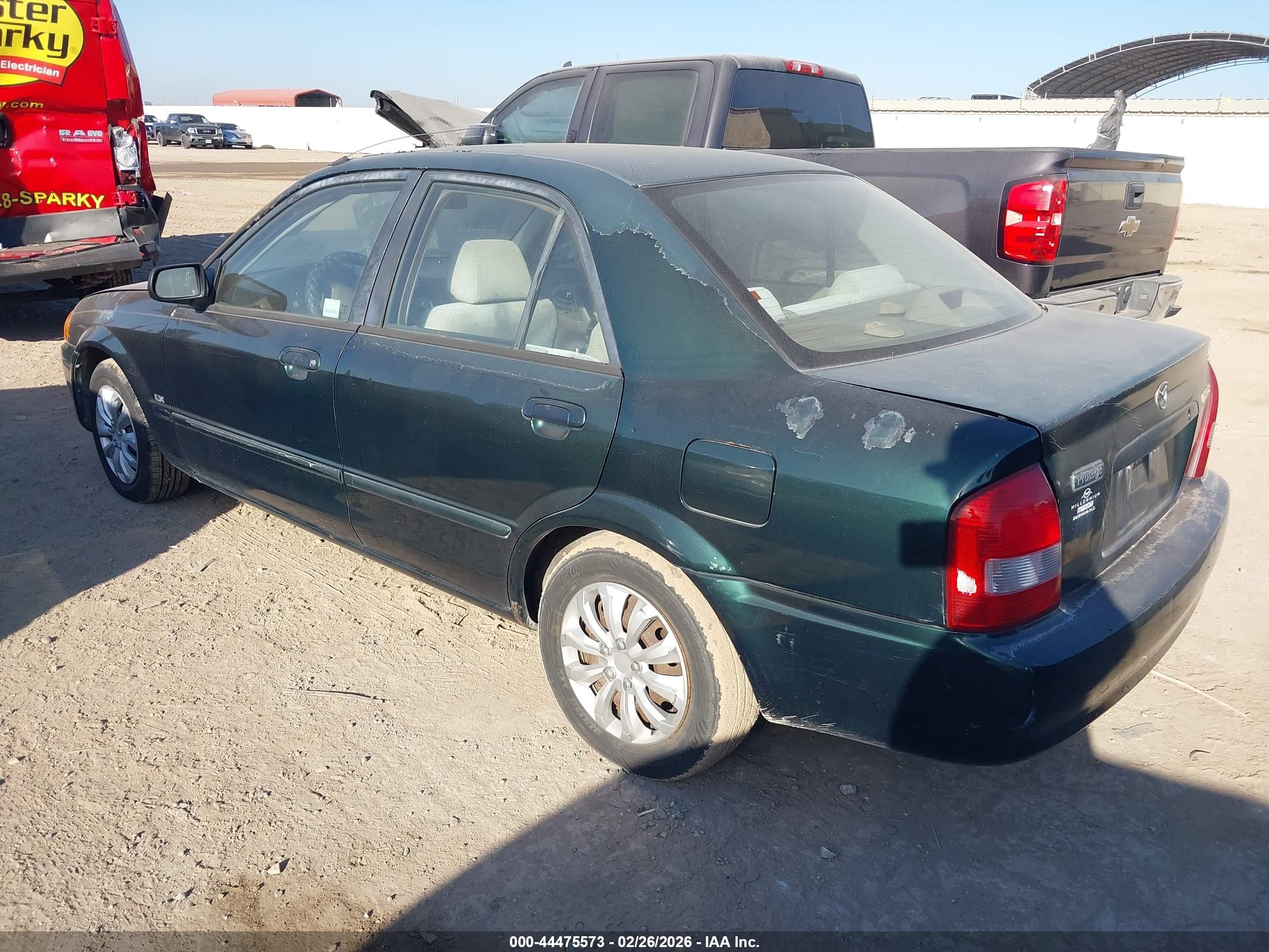 2000 Mazda Protege Dx/lx Green vin: JM1BJ2222Y0270939