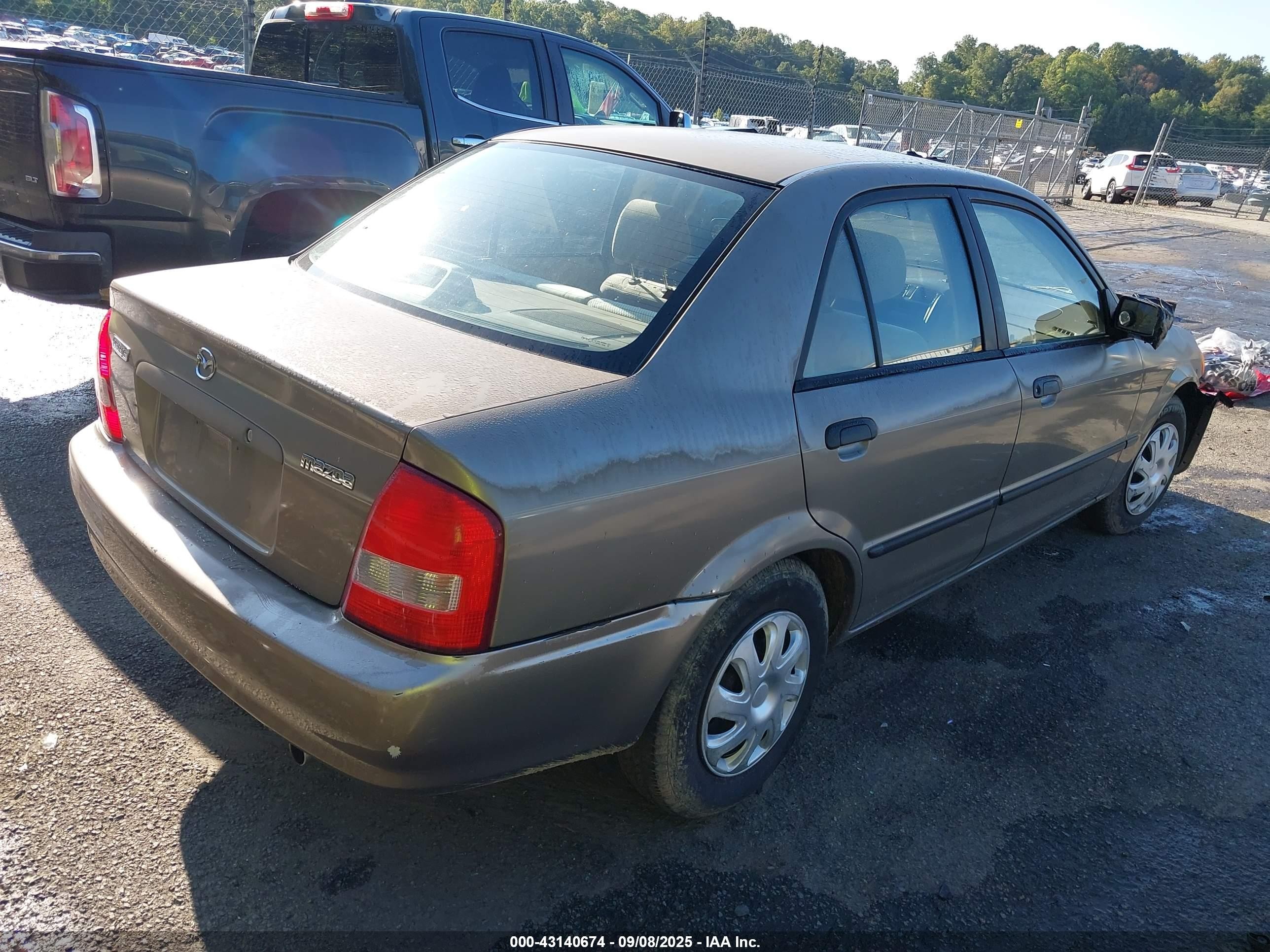 1999 Mazda Protege Dx/lx Gold vin: JM1BJ2223X0194842