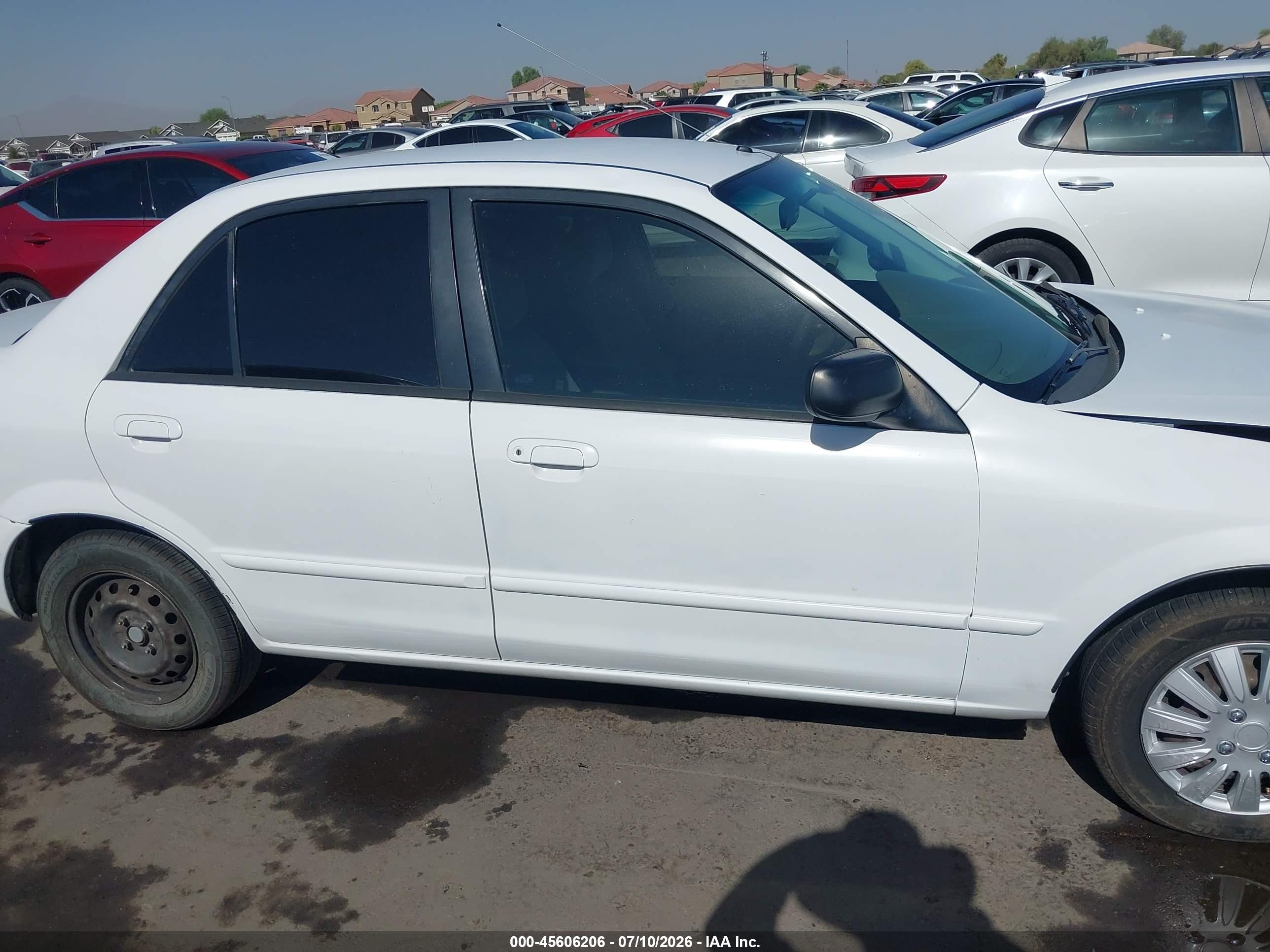 1999 Mazda Protege Dx/lx Белый vin: JM1BJ2225X0133881