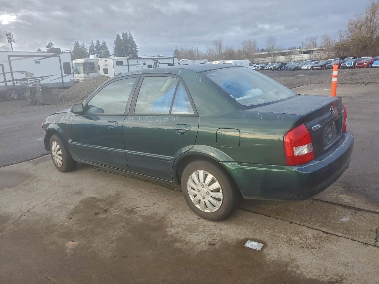 2000 Mazda Protege Dx Green vin: JM1BJ2225Y0218642