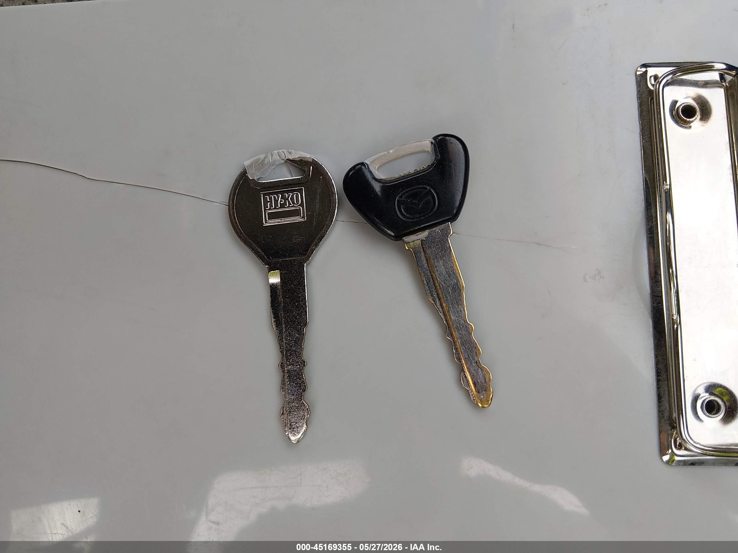2000 Mazda Protege Dx/lx Серебряный vin: JM1BJ2225Y0306042