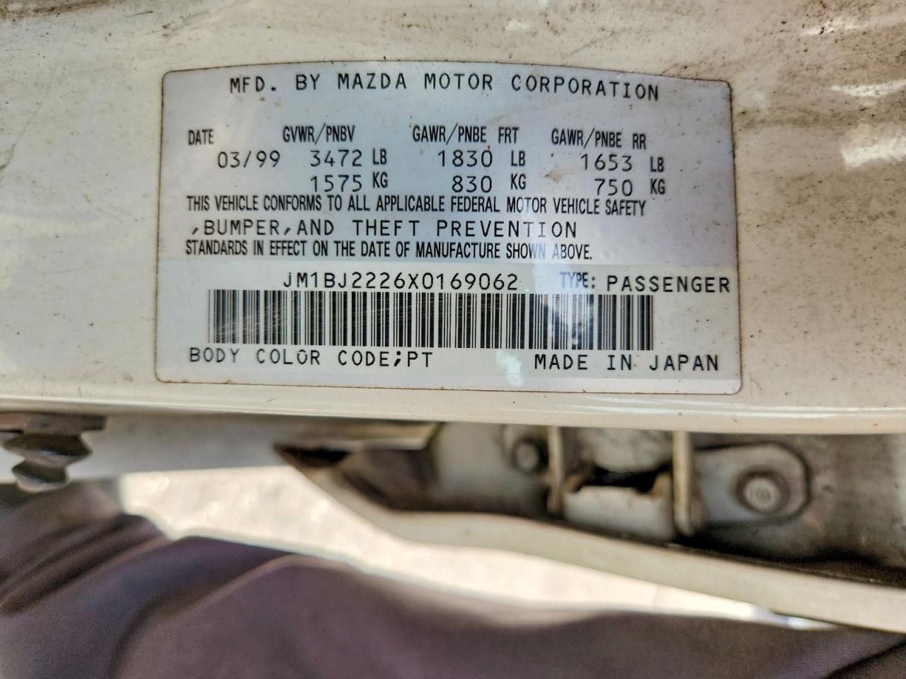1999 Mazda Protege Dx White vin: JM1BJ2226X0169062