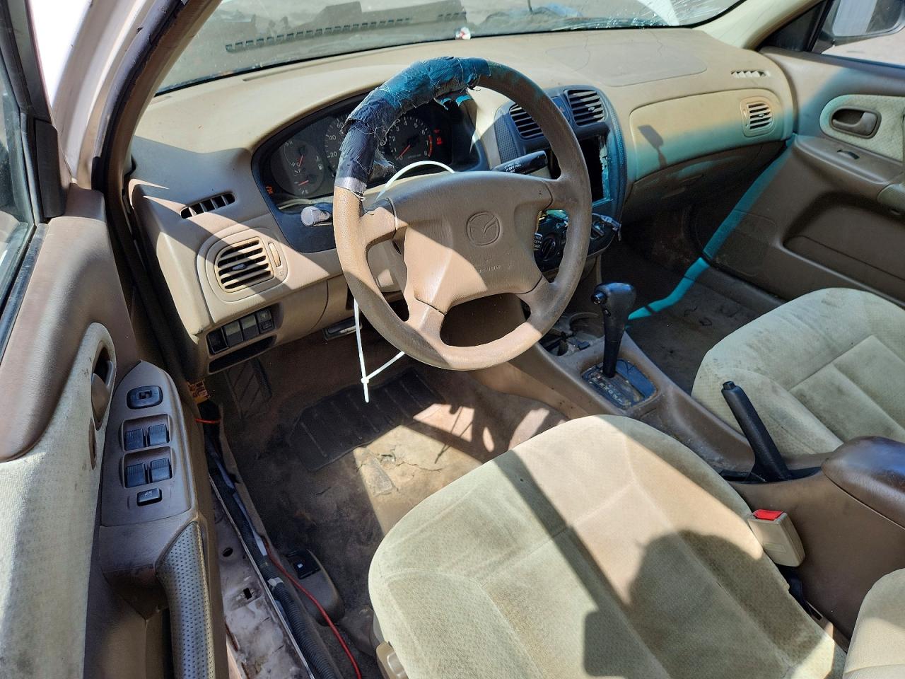1999 Mazda Protege Dx White vin: JM1BJ2226X0169062