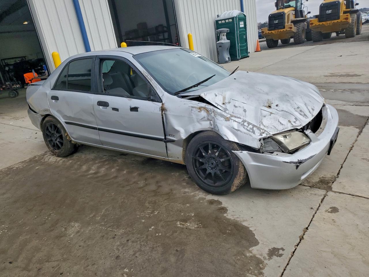 2000 Mazda Protege Dx Silver vin: JM1BJ2226Y0295018