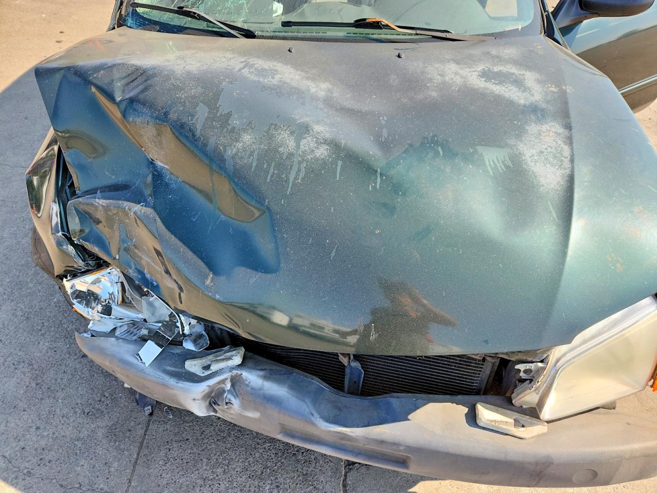 1999 Mazda Protege Dx Зеленый vin: JM1BJ2228X0132384