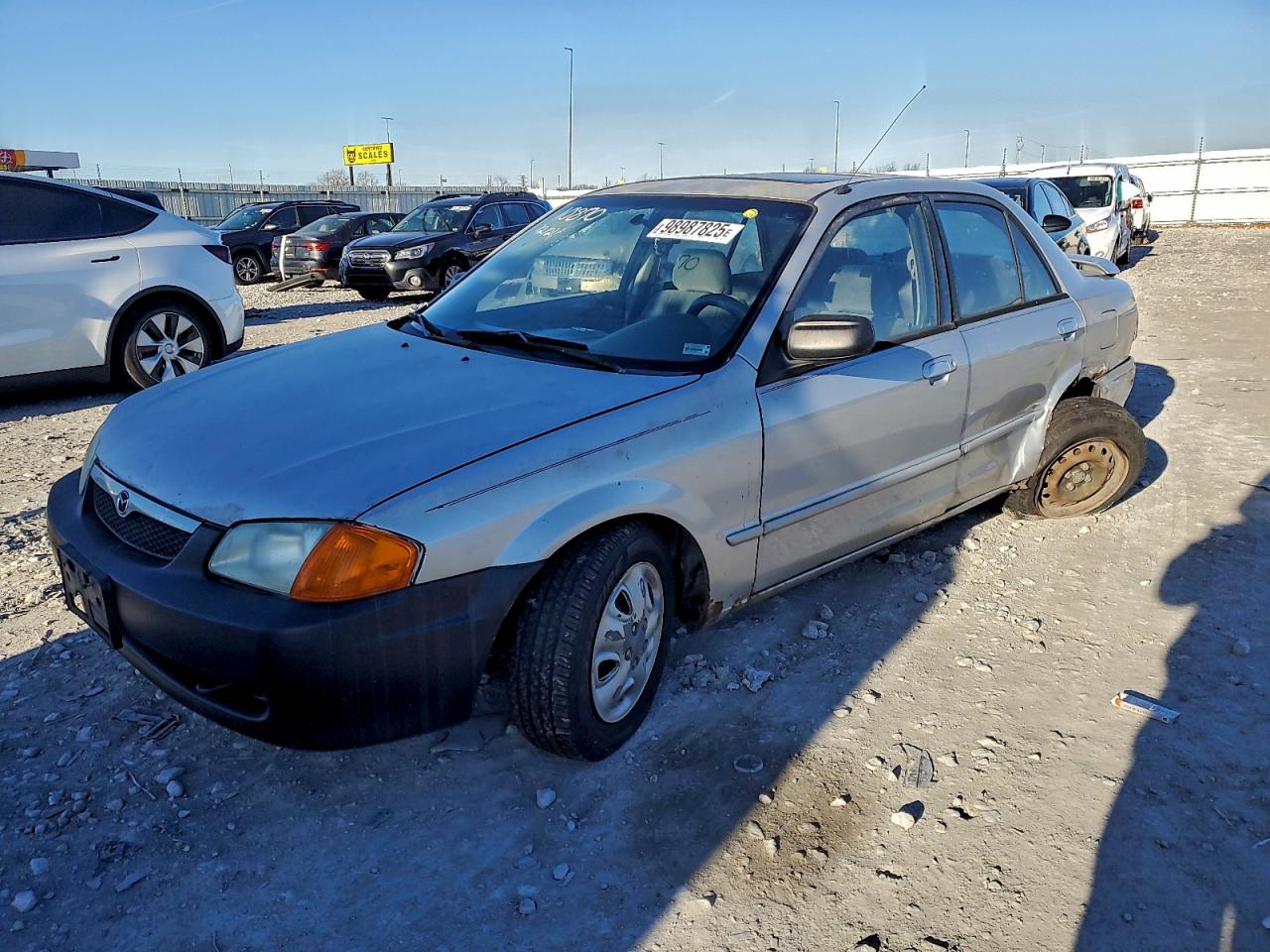 2000 Mazda Protege Dx Silver vin: JM1BJ2229Y0227361