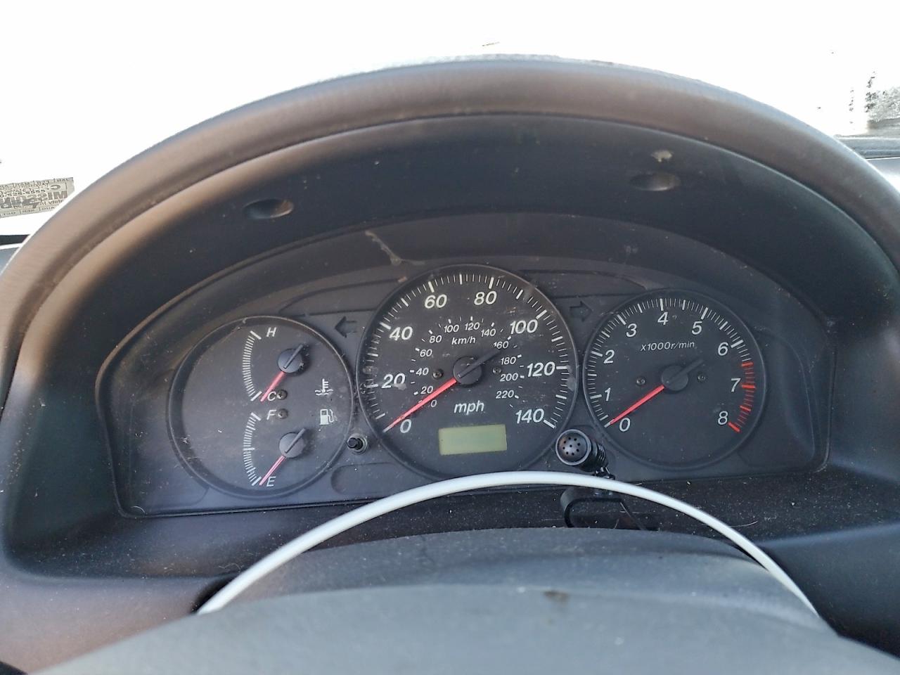 2000 Mazda Protege Dx Silver vin: JM1BJ2229Y0227361