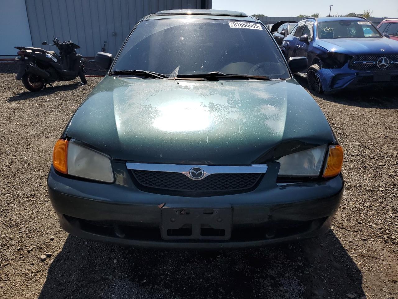 2000 Mazda Protege Es Green vin: JM1BJ2239Y0268002