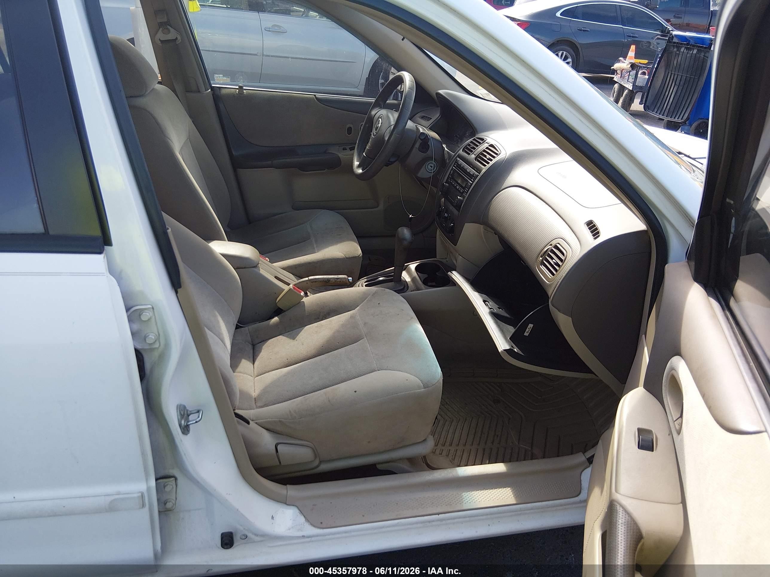 2003 Mazda Protege Dx/es/lx White vin: JM1BJ225130149564