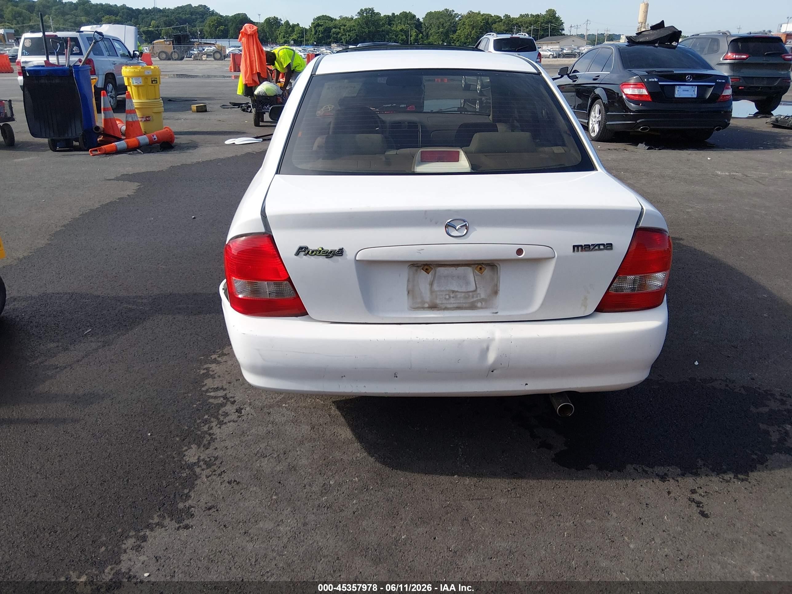 2003 Mazda Protege Dx/es/lx White vin: JM1BJ225130149564