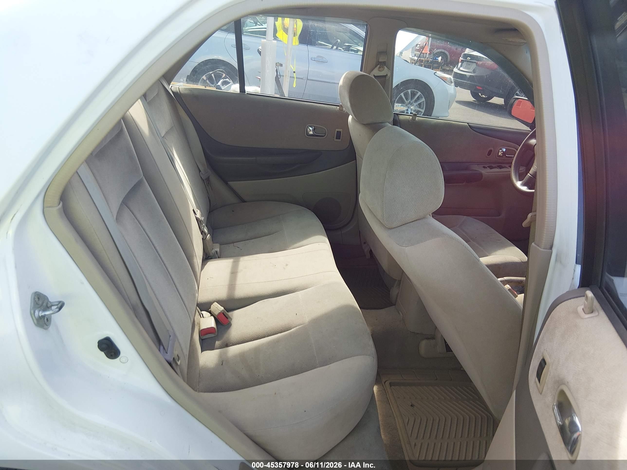 2003 Mazda Protege Dx/es/lx White vin: JM1BJ225130149564