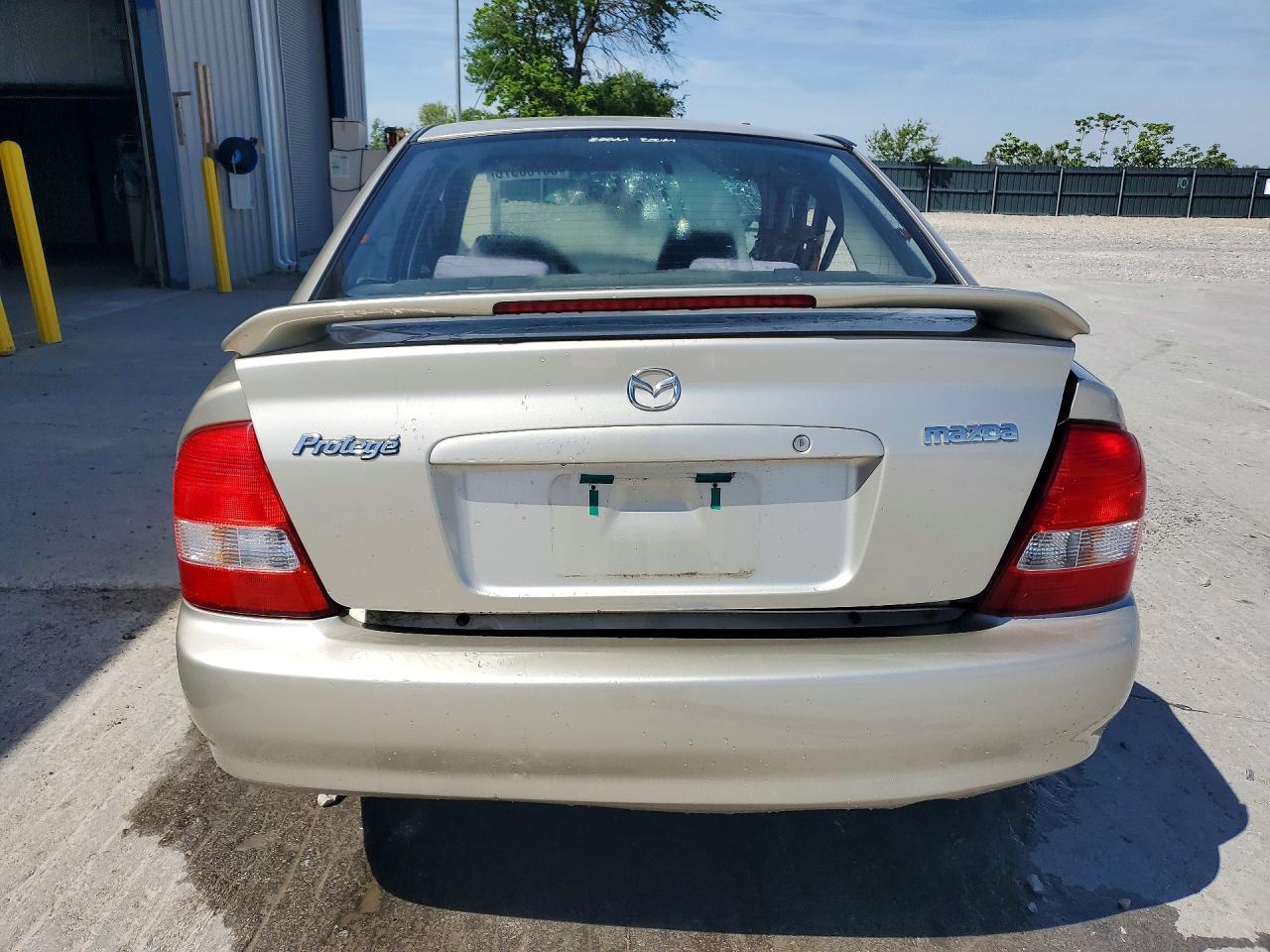 2003 Mazda Protege Dx Silver vin: JM1BJ225131110872