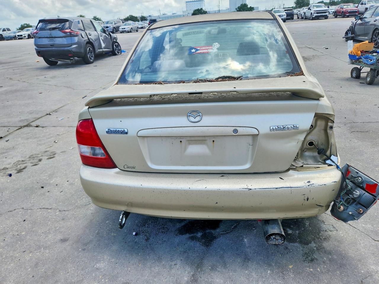 2001 Mazda Protege Lx Cream vin: JM1BJ225310415020