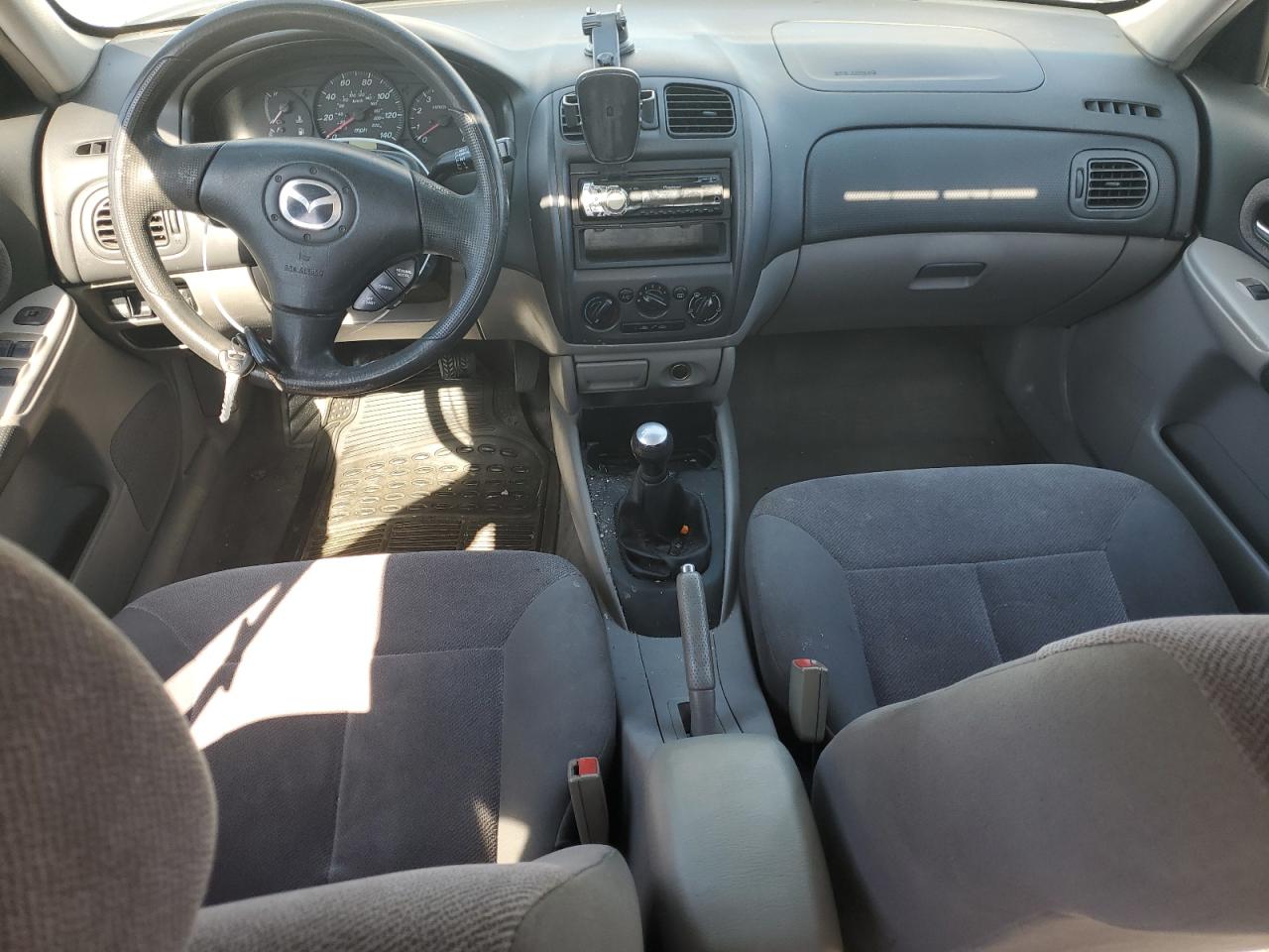 2002 Mazda Protege Dx Silver vin: JM1BJ225520556303
