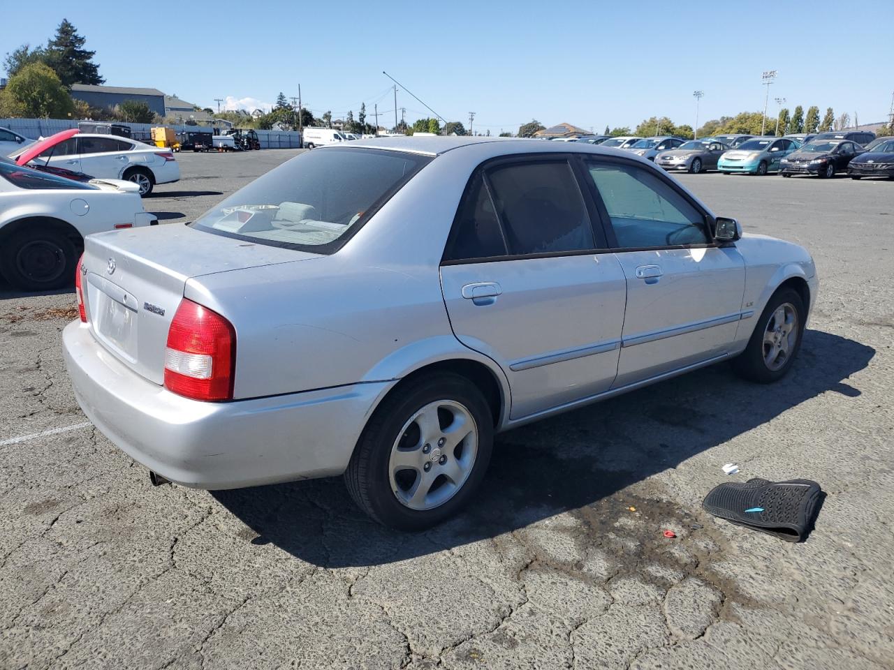 2002 Mazda Protege Dx Silver vin: JM1BJ225520556303