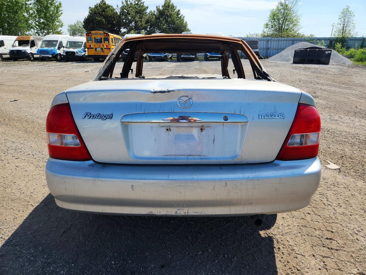 2002 Mazda Protege Dx Silver vin: JM1BJ225720536666
