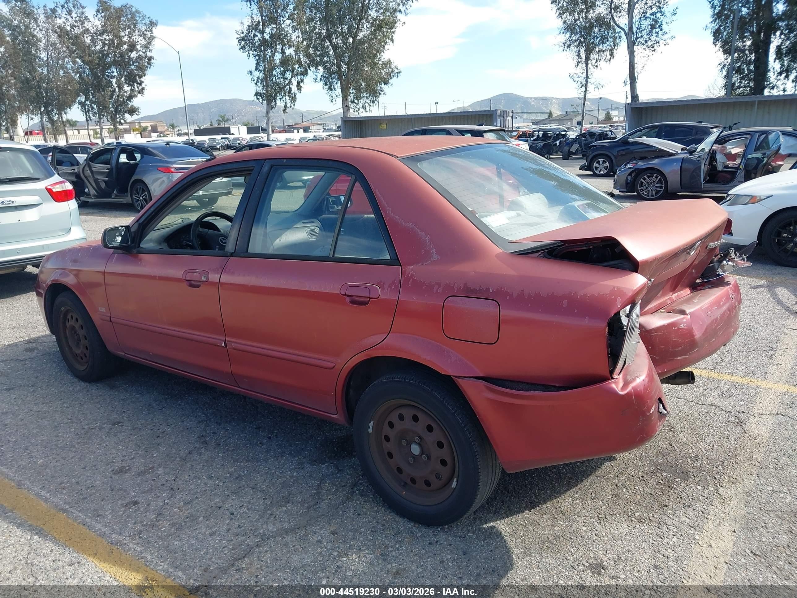 2002 Mazda Protege Dx/es/lx Red vin: JM1BJ225721571556