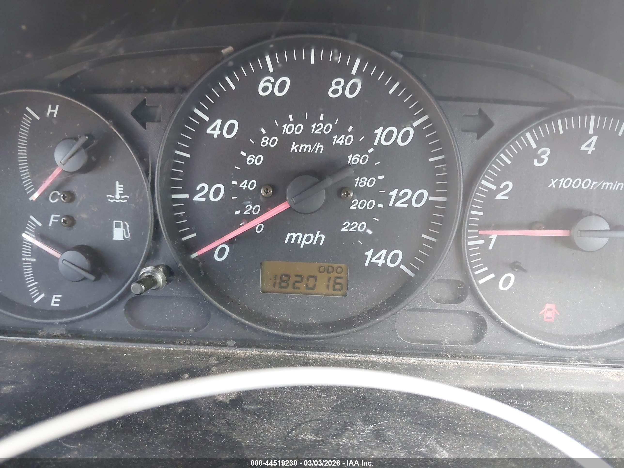 2002 Mazda Protege Dx/es/lx Red vin: JM1BJ225721571556