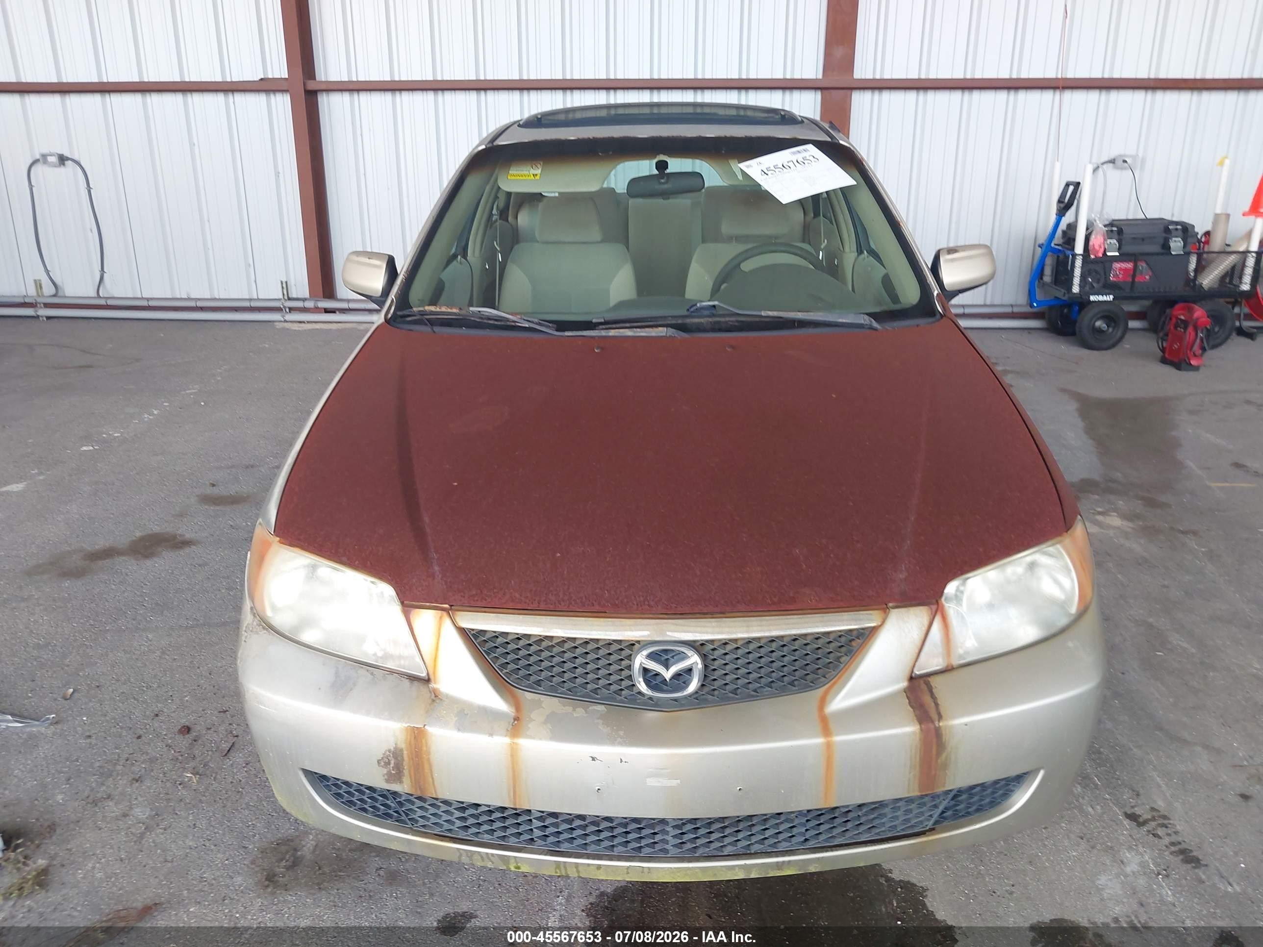 2002 Mazda Protege Dx/es/lx Beige vin: JM1BJ225821588592