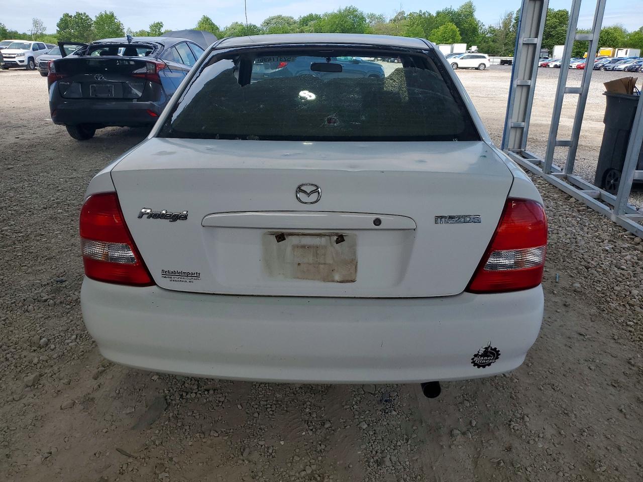 2002 Mazda Protege Dx White vin: JM1BJ225920559690