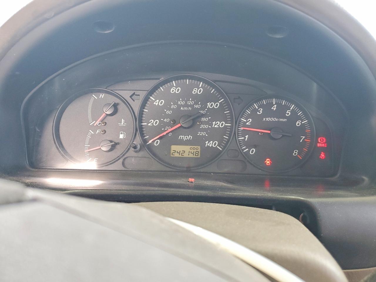 2002 Mazda Protege Dx White vin: JM1BJ225920559690