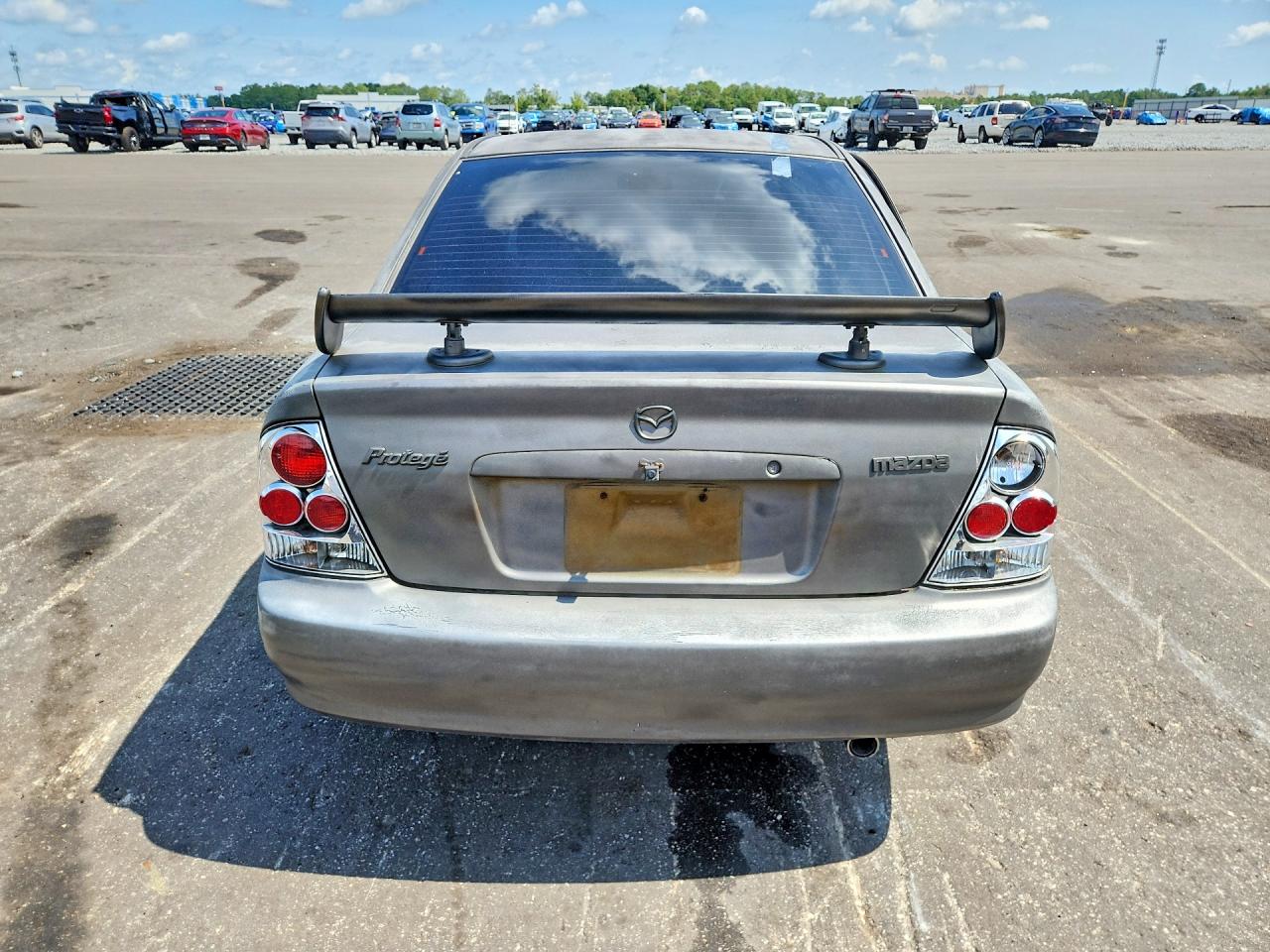 2002 Mazda Protege Dx Gray vin: JM1BJ225X21599996