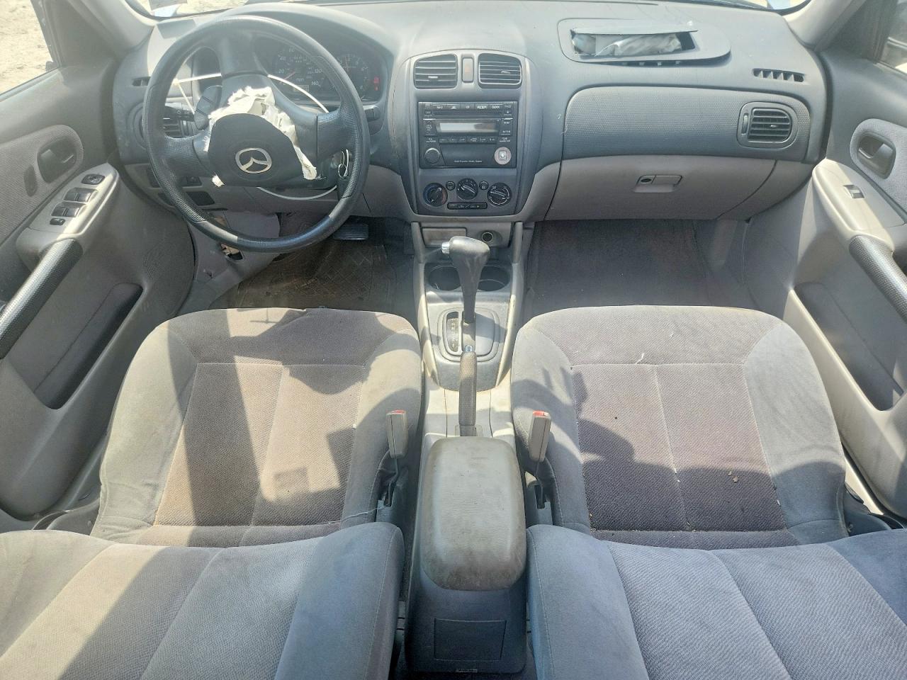 2003 Mazda Protege Dx Burgundy vin: JM1BJ225X30145870