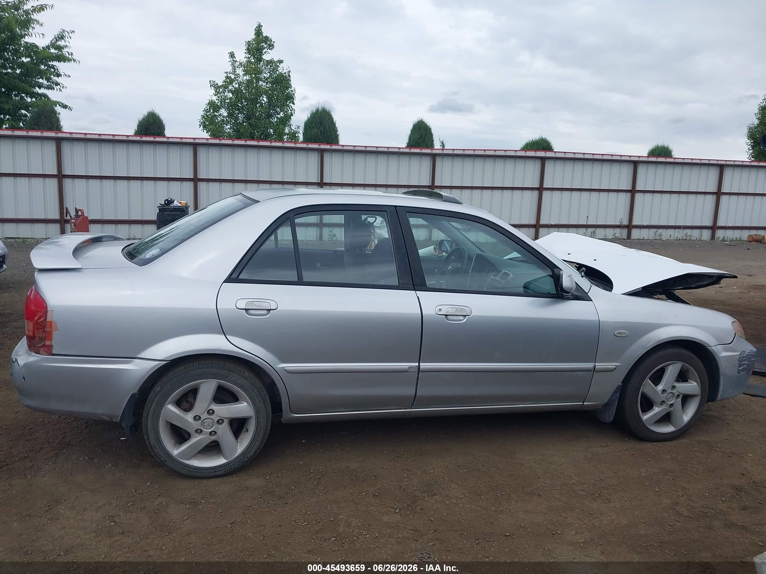 2002 Mazda Protege Dx/es/lx White vin: JM1BJ226320638927