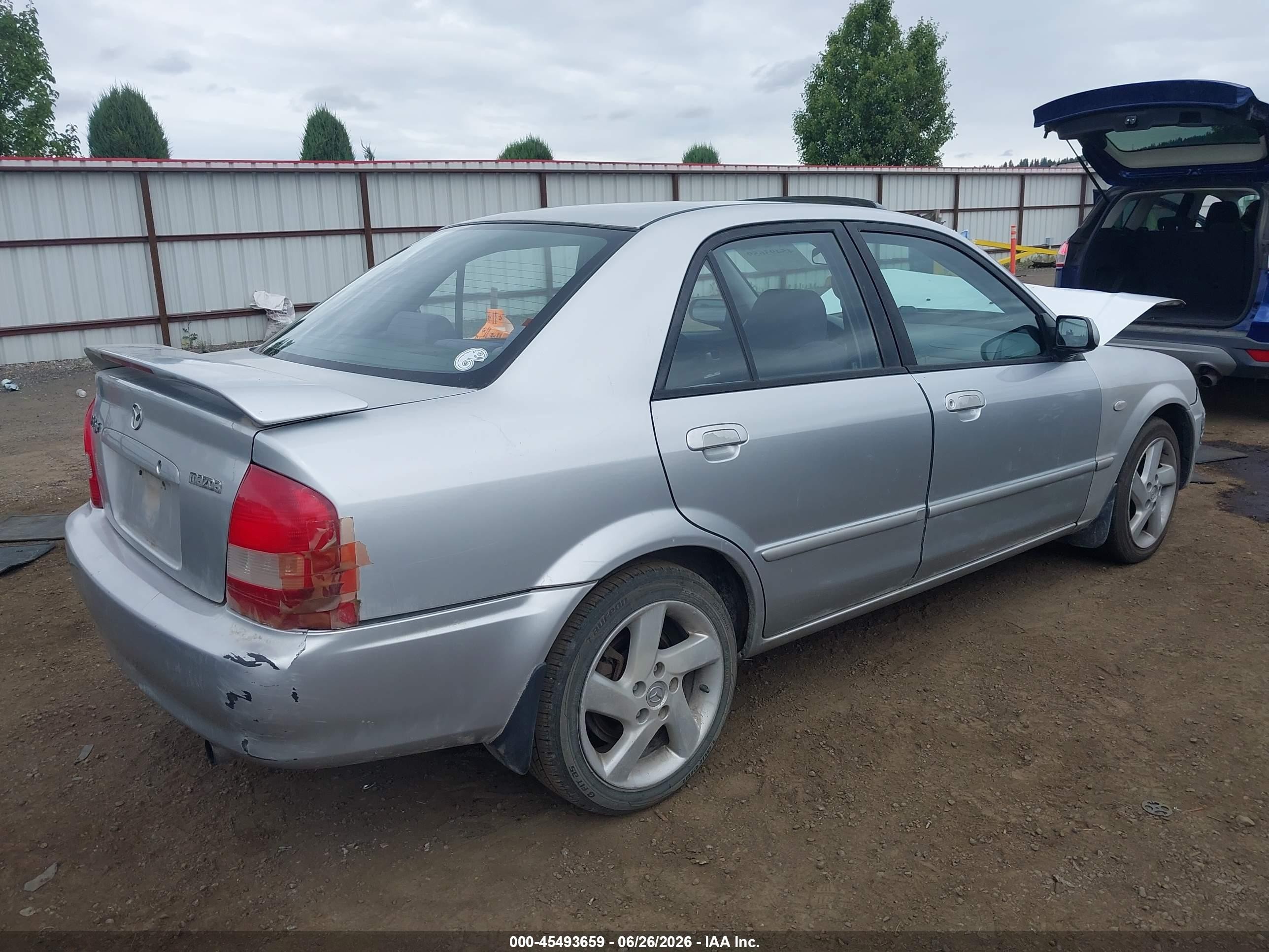 2002 Mazda Protege Dx/es/lx White vin: JM1BJ226320638927