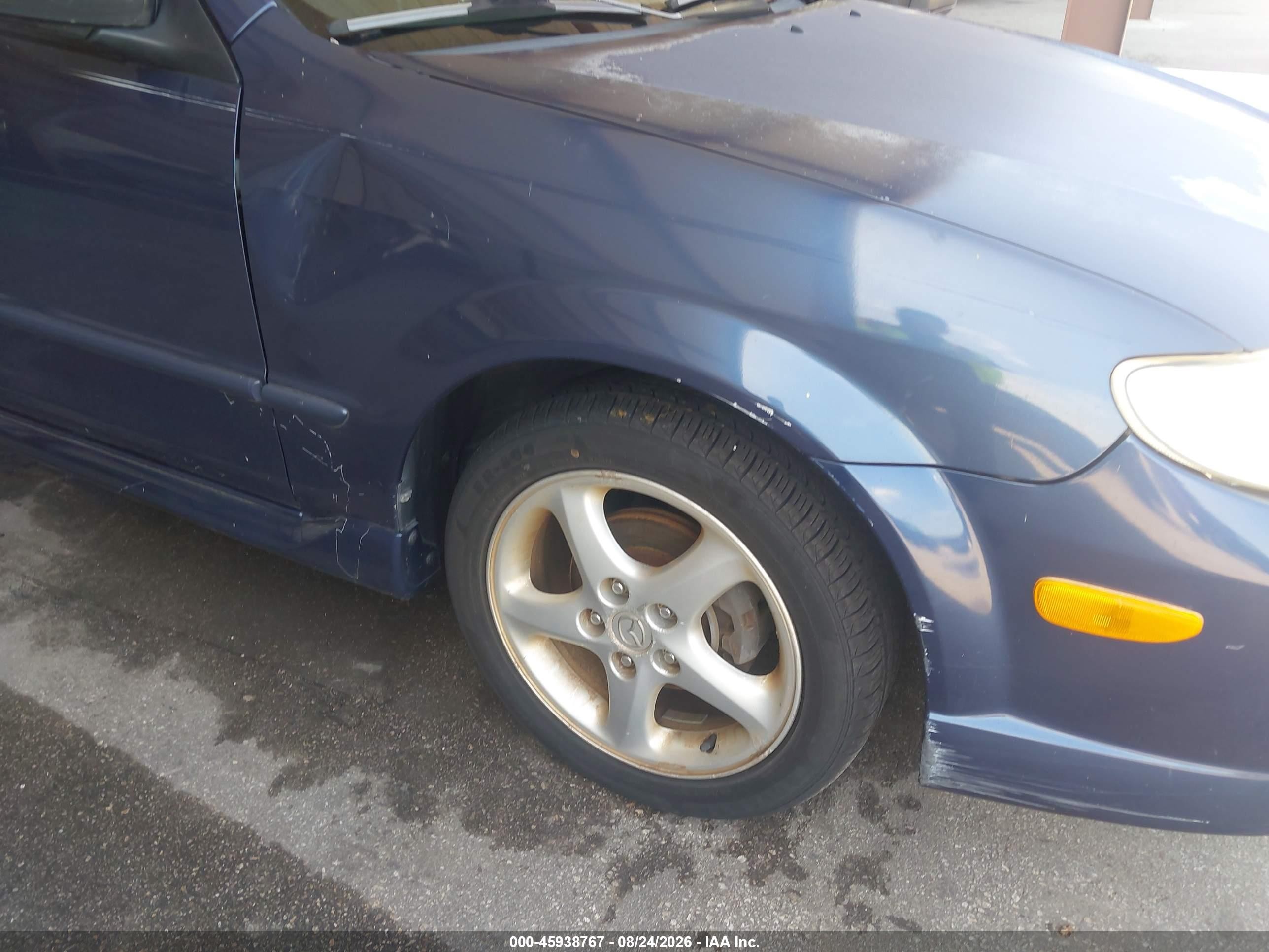 2002 Mazda Protege5   Blue vin: JM1BJ245021465334