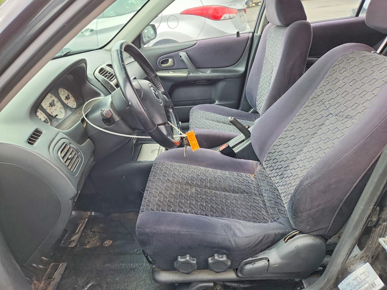 2002 Mazda Protege Pr5 Черный vin: JM1BJ245421531173