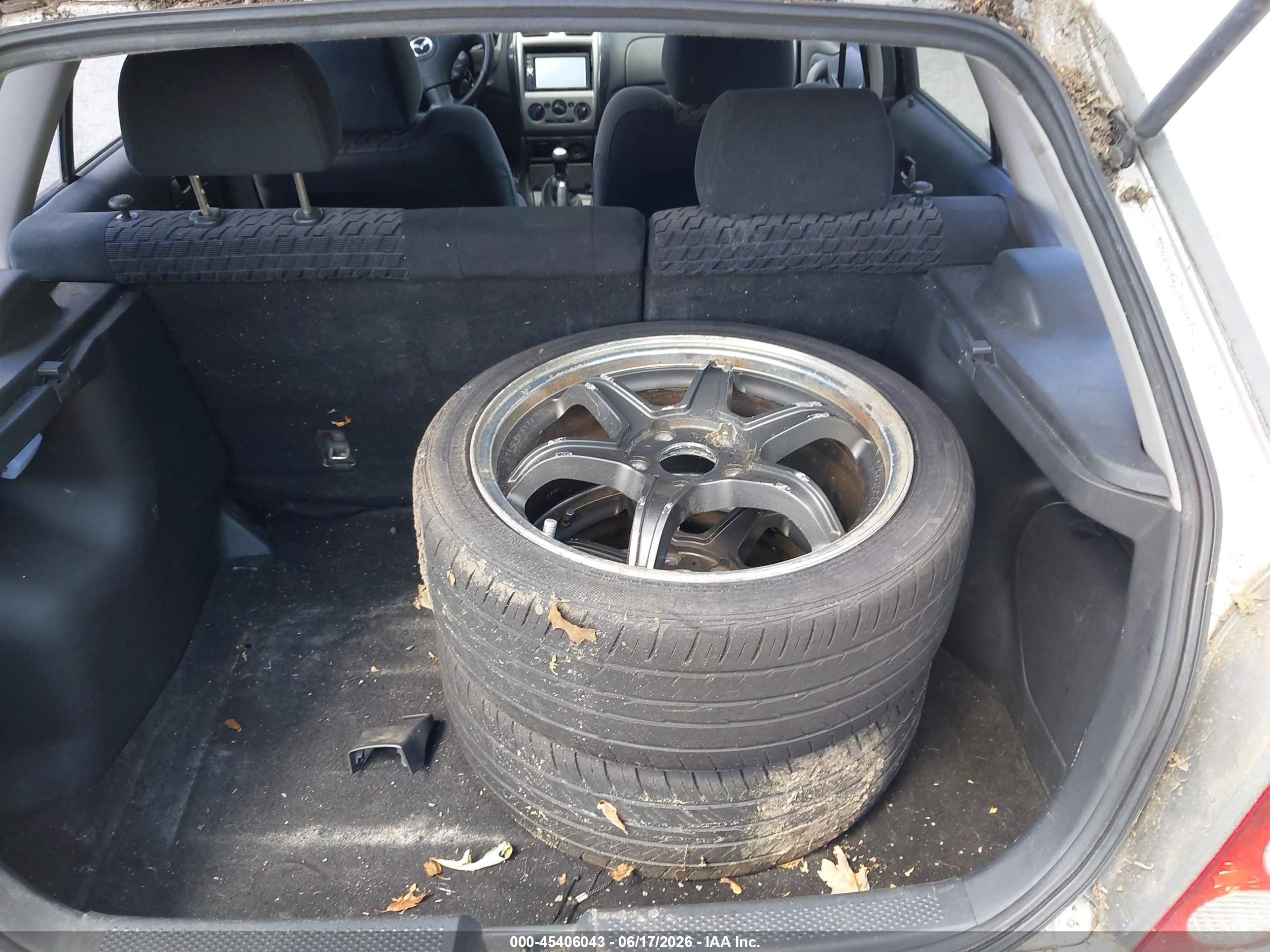 2002 Mazda Protege5   Серый vin: JM1BJ245621550615