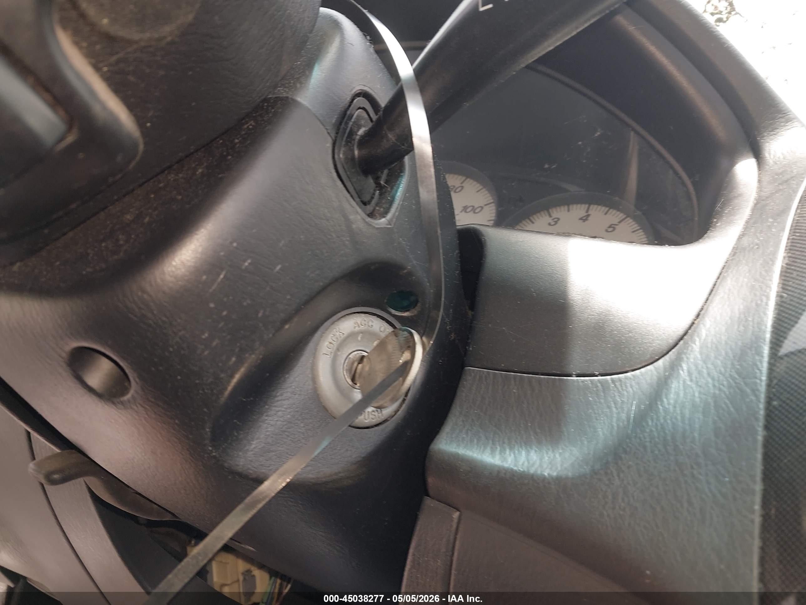 2003 Mazda Protege5   Silver vin: JM1BJ245931184859