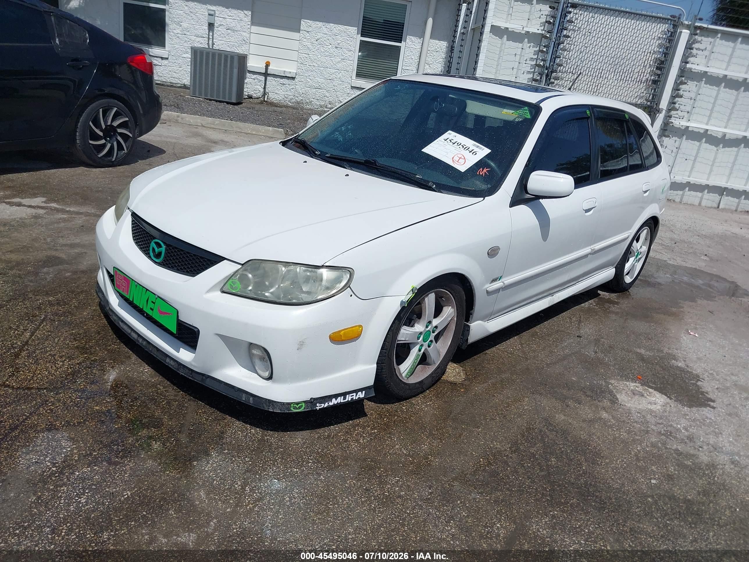 2003 Mazda Protege5   White vin: JM1BJ246031186654