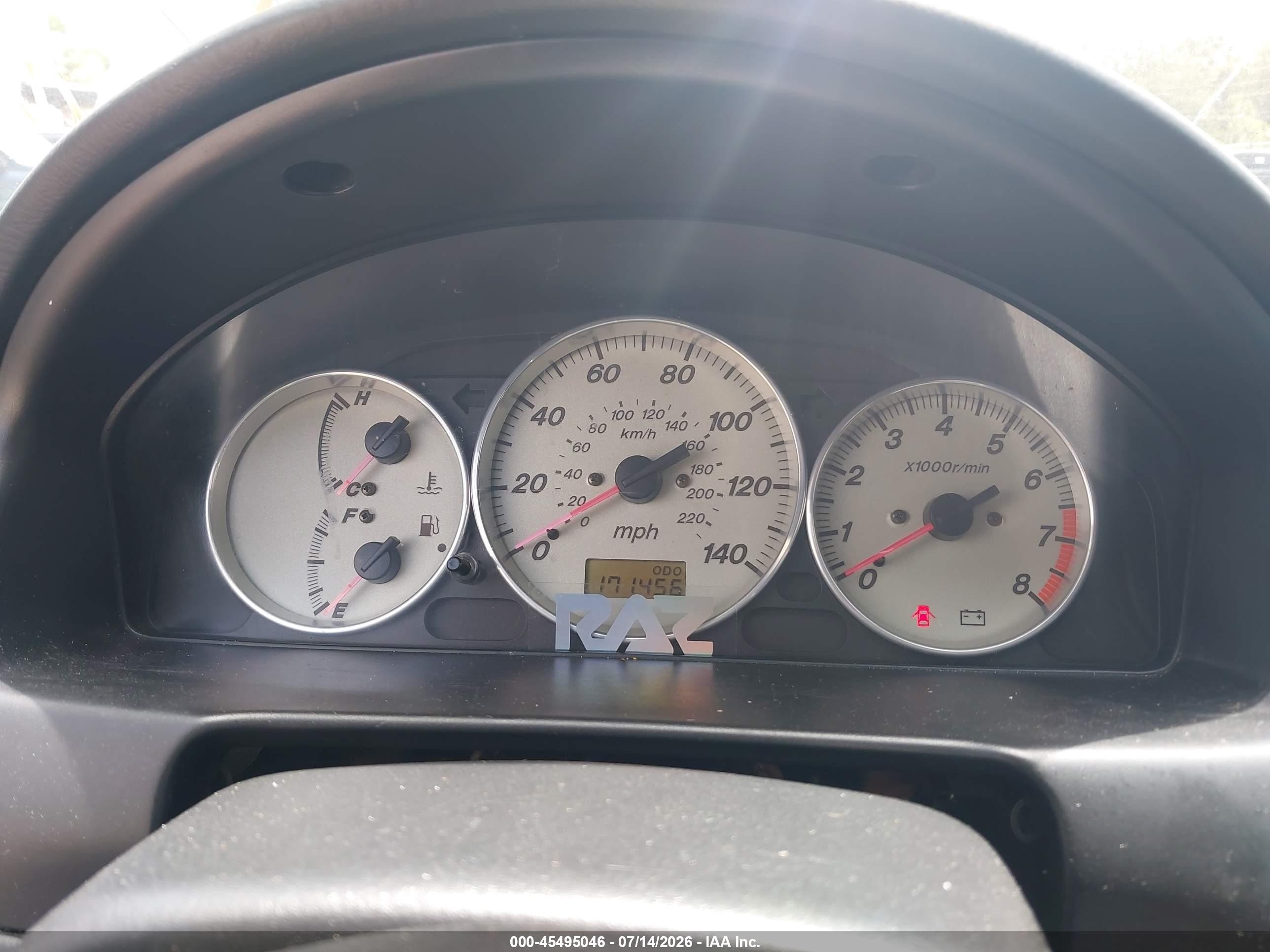 2003 Mazda Protege5   White vin: JM1BJ246031186654