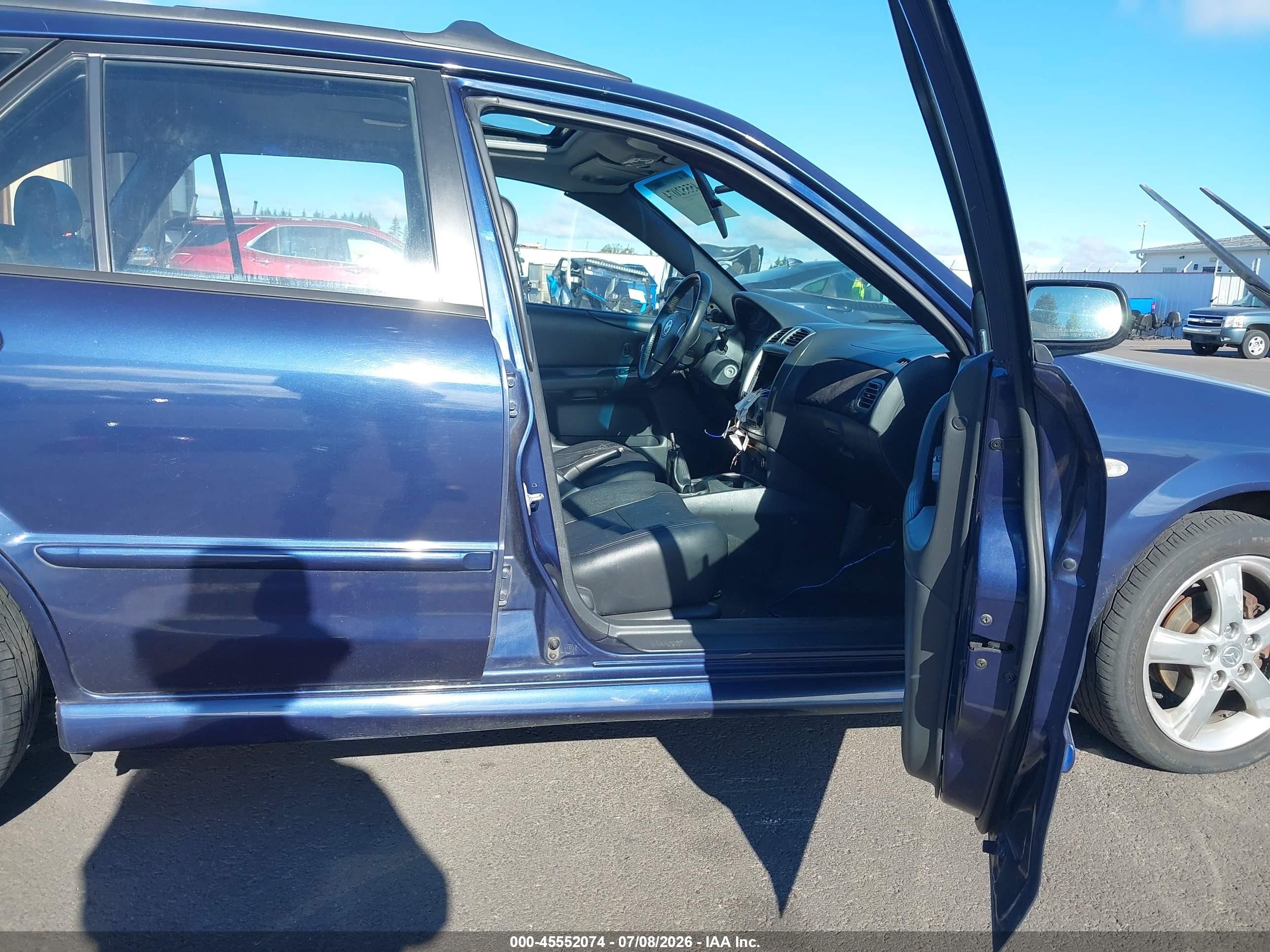 2003 Mazda Protege5   Синий vin: JM1BJ246631128127