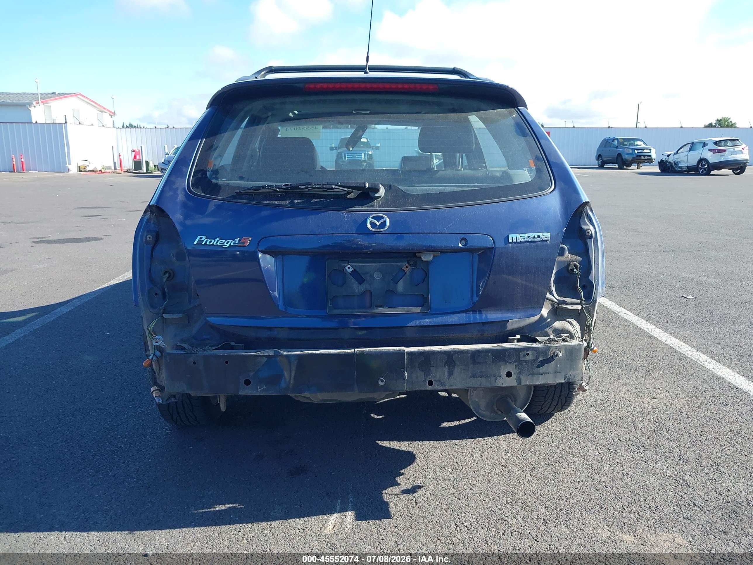 2003 Mazda Protege5   Синий vin: JM1BJ246631128127