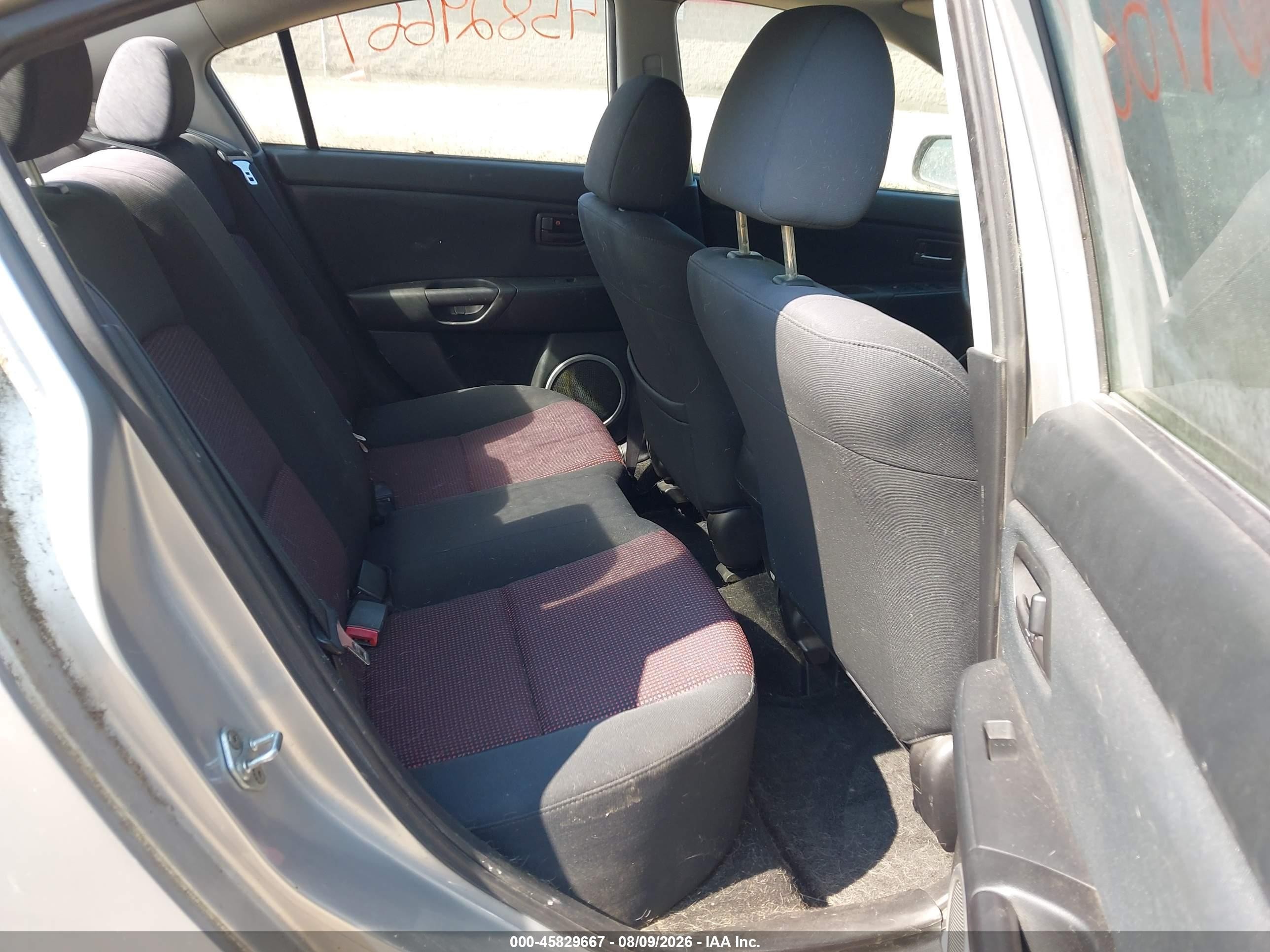 2006 Mazda Mazda3 S Silver vin: JM1BK123161516306