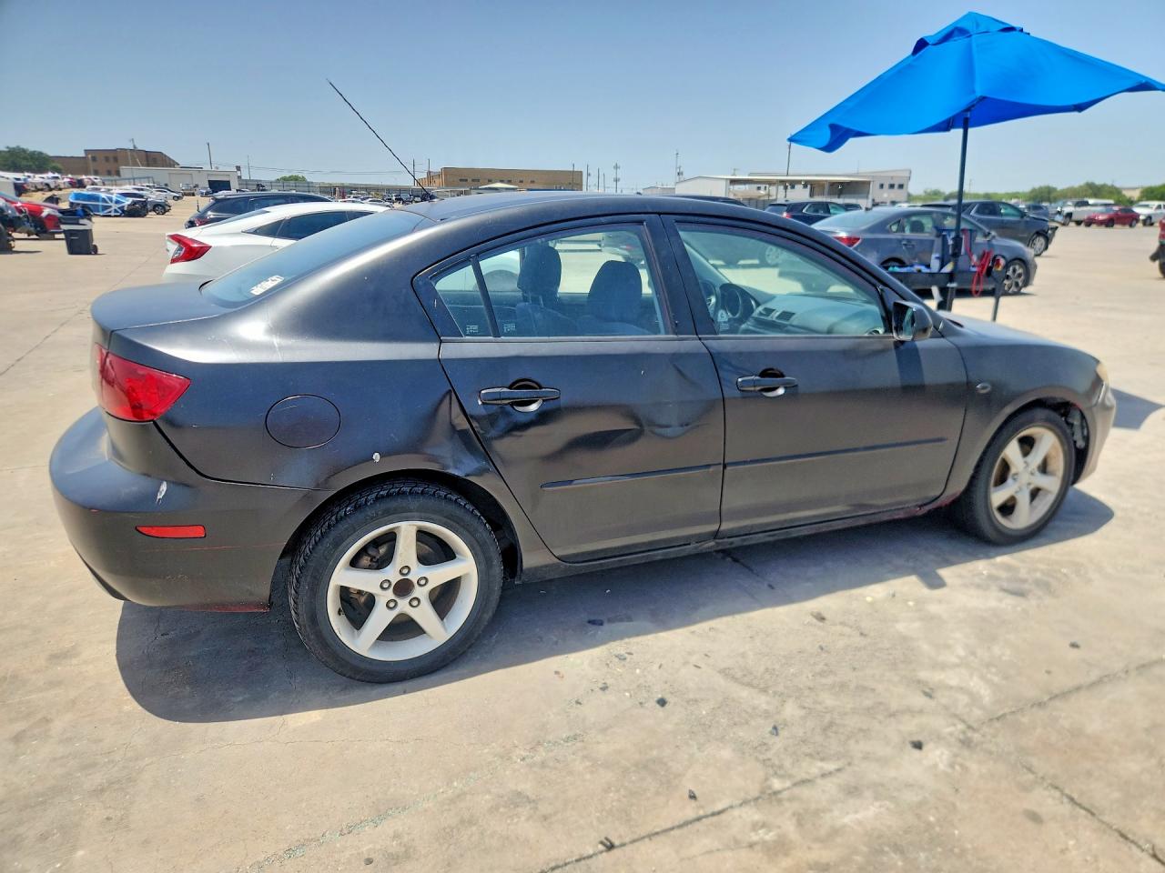 2004 Mazda 3 I Black vin: JM1BK12F041110265