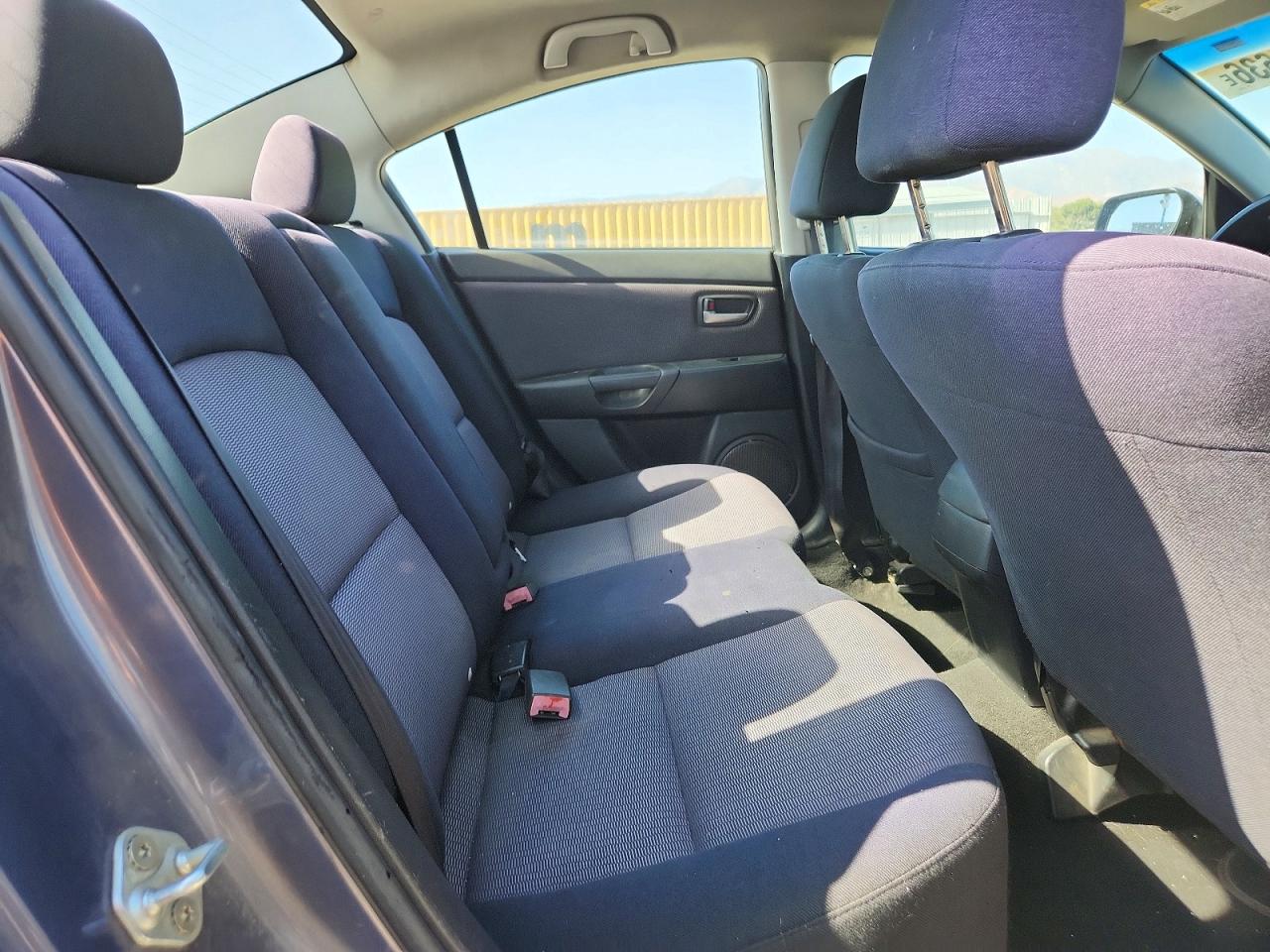 2007 Mazda 3 I Gray vin: JM1BK12F071763618