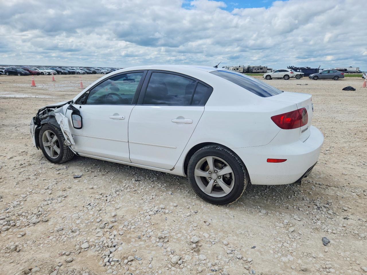 2004 Mazda 3 I White vin: JM1BK12F141130136