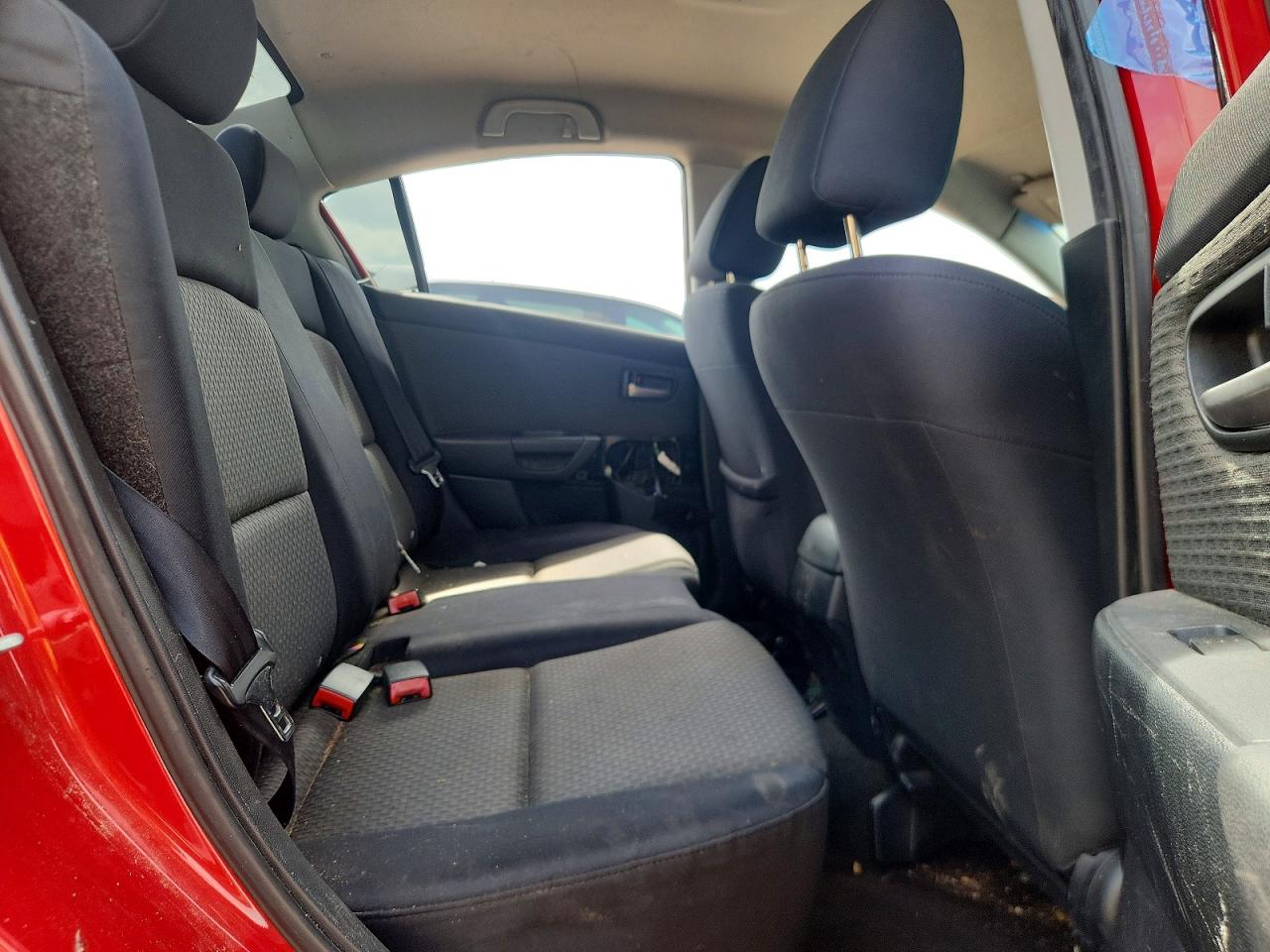 2005 Mazda 3 I Красный vin: JM1BK12F151281317
