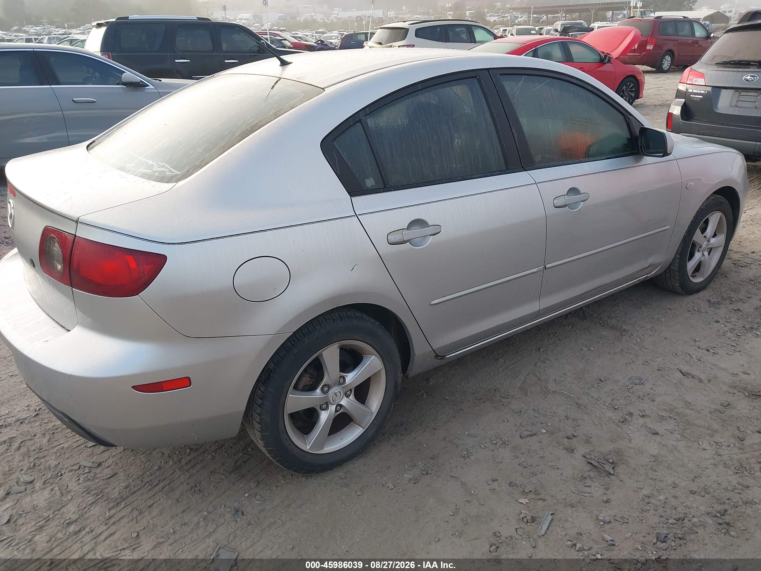 2005 Mazda Mazda3 I Silver vin: JM1BK12F151298151
