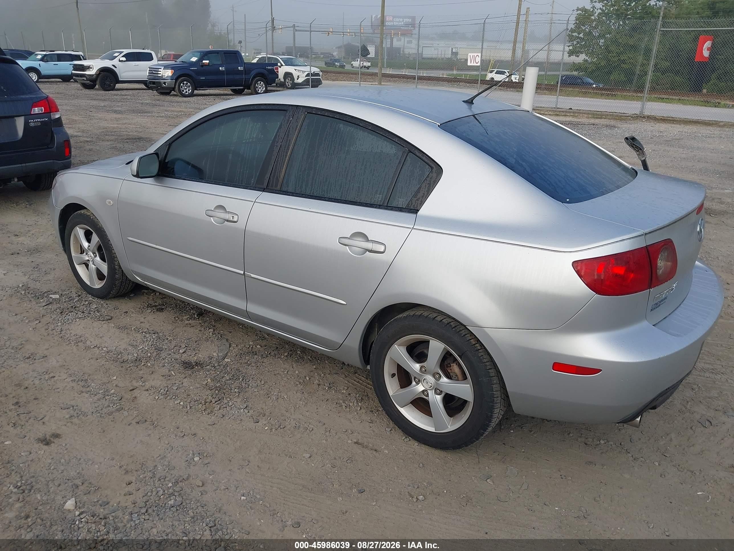 2005 Mazda Mazda3 I Silver vin: JM1BK12F151298151
