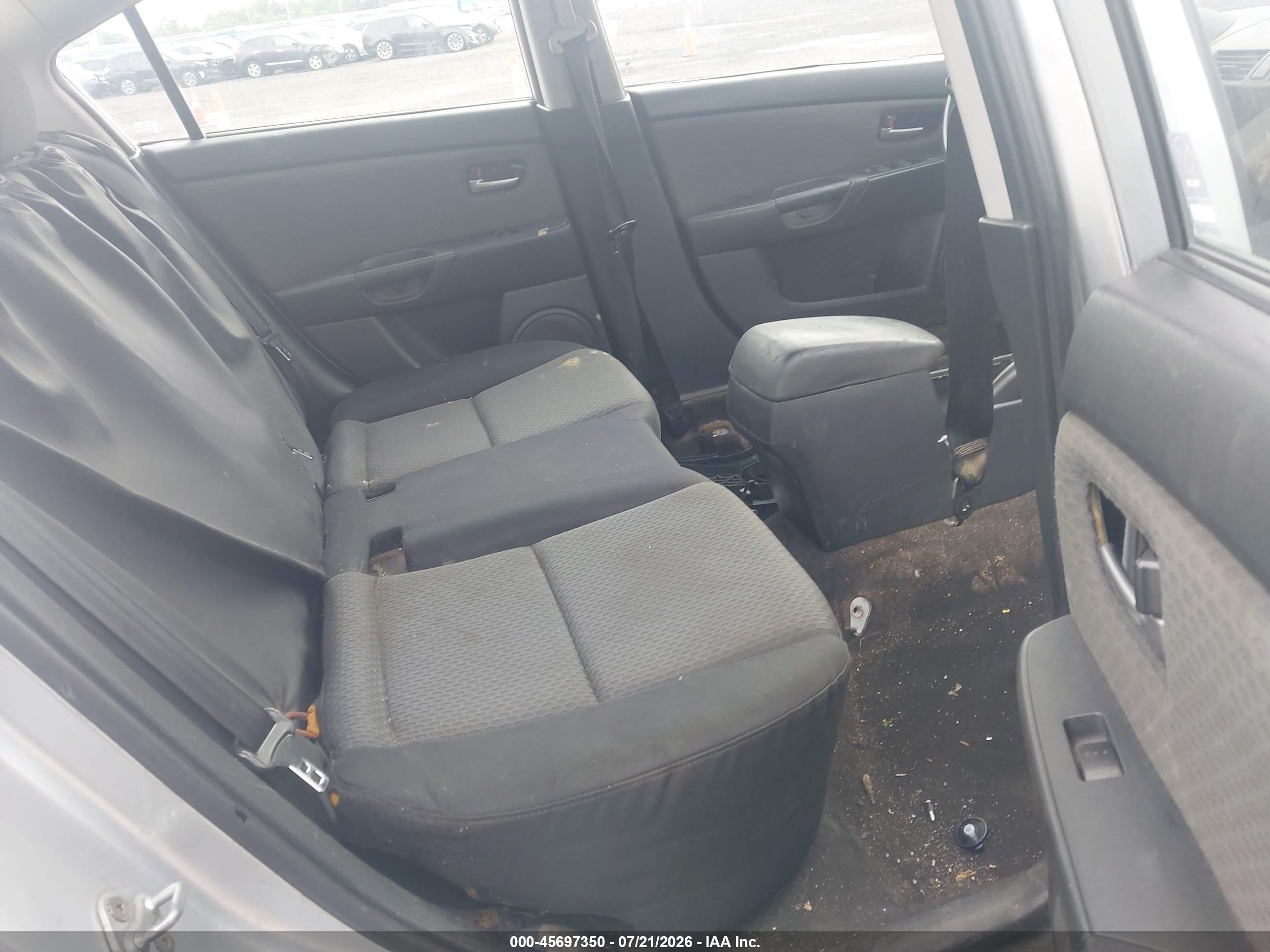 2005 Mazda Mazda3 I Серебряный vin: JM1BK12F151331035