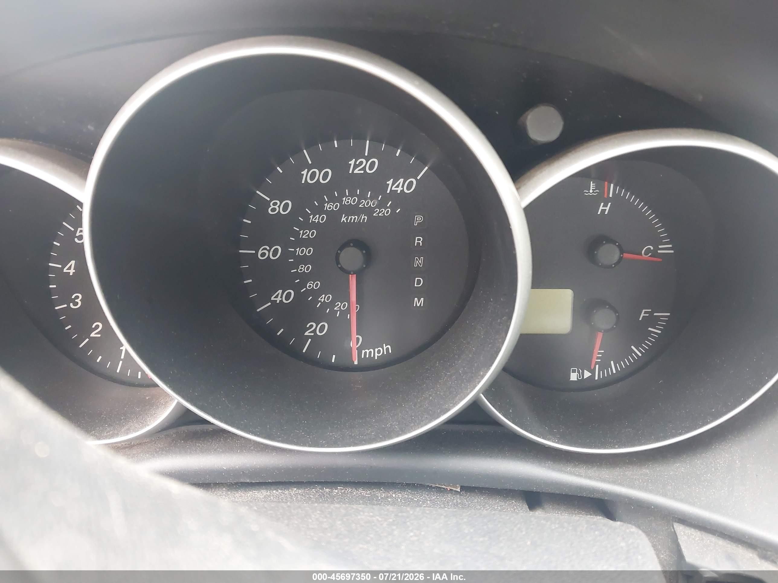 2005 Mazda Mazda3 I Серебряный vin: JM1BK12F151331035